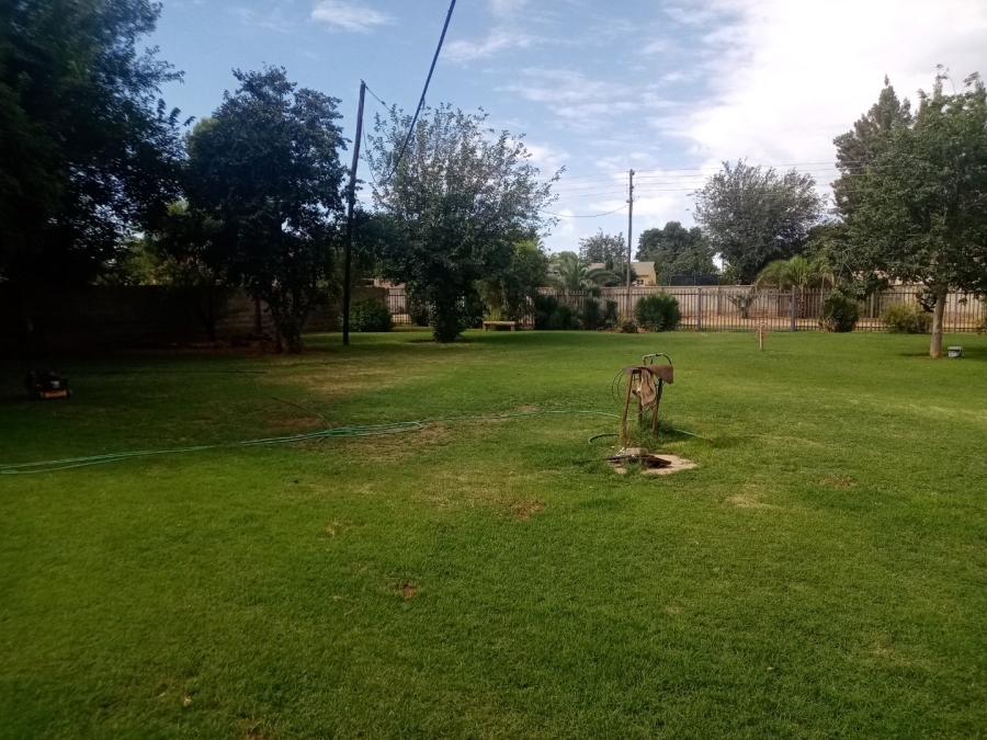 3 Bedroom Property for Sale in Petrusburg Free State